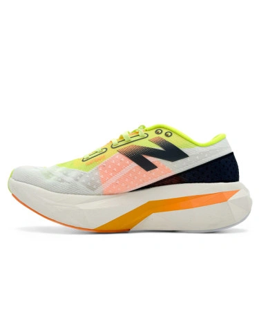 New Balance FuelCell Rebel ベージュ/グレー Купити FuelCell Rebel v5 WFCXLJ5 | New Balance
