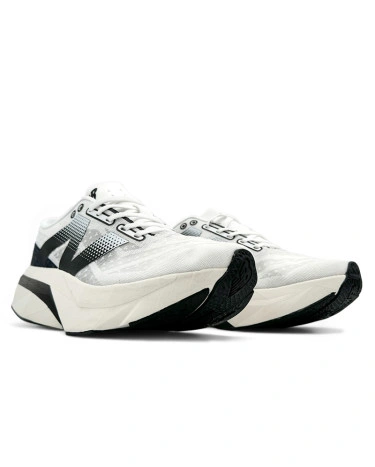 New Balance FuelCell Rebel V4 White Black S-2354155 оригинал