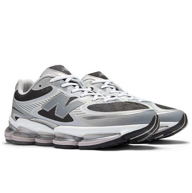 New Balance 2000 Silver Metallic Faded Black U20003OZ