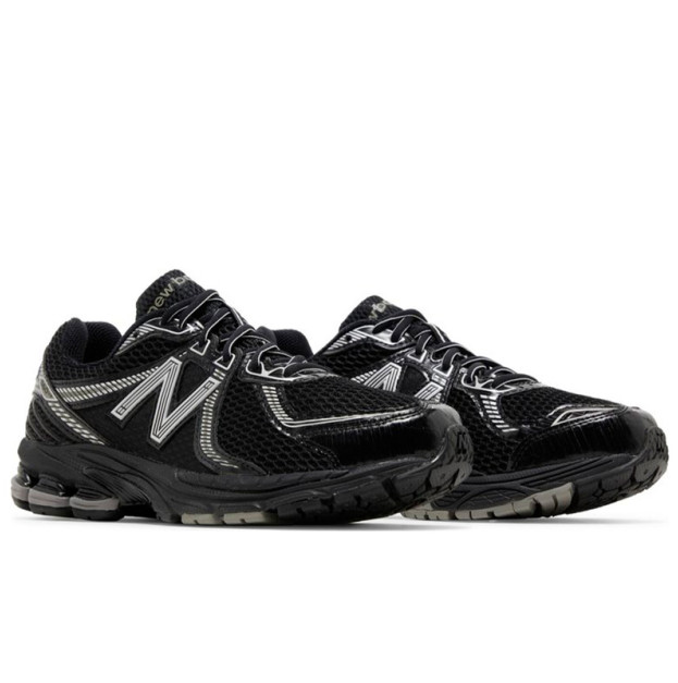 New Balance 860v2 Black Grey ML860XC